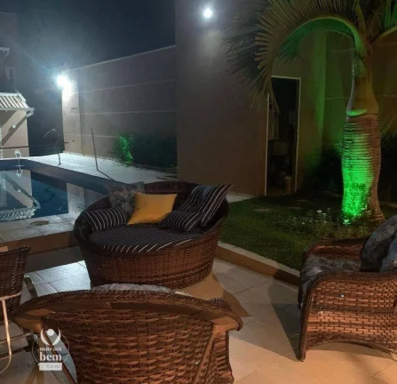 Imagem Casa 480m² com espaço gourmet e piscina, 7 quartos, 5 vagas de garagem à venda por R$ 2.500.000 - Piçarras - Guaratuba/PR
