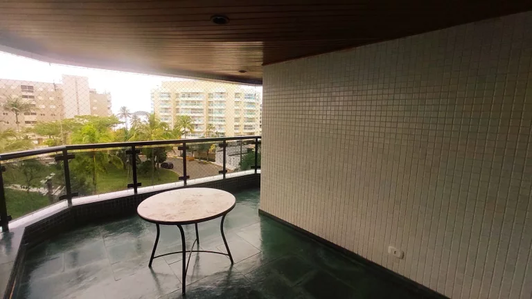 Imagem Apartamento à venda Riviera p?(C) na areia com vista para mar.