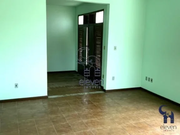 Imagem Casa para Venda em Salvador, Piatã, 8 dormitórios, 4 banheiros, 4 vagas