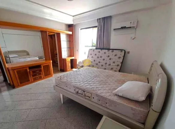 Imagem Casa de Luxo Exclusiva com Marina Privativa no Canal de Guarapari
Descubra esta residência de alto ...