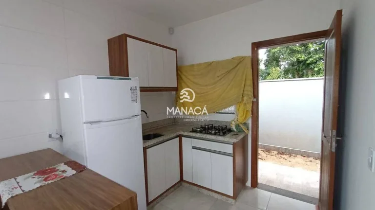 Imagem Casa mobiliada em rua pavimentada no bairro Vila Nova em Barra Velha - SC
