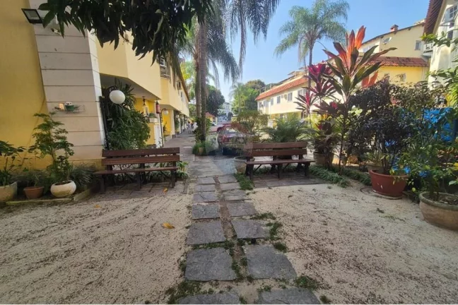 Imagem Casa com 3 quartos 108 m² a venda na Taquara, Rio de Janeiro.