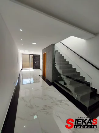Imagem Imóvel de alto padrão com 3 quartos e 2 salas na Vila Granada, São Paulo-SP - 125 m² - 2 vagas - Imperdível!