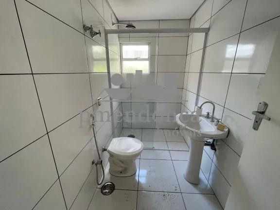 Imagem Apartamentos com living para 02 ambientes, 03 dormitórios com armários, banheiros com box, cozinha...