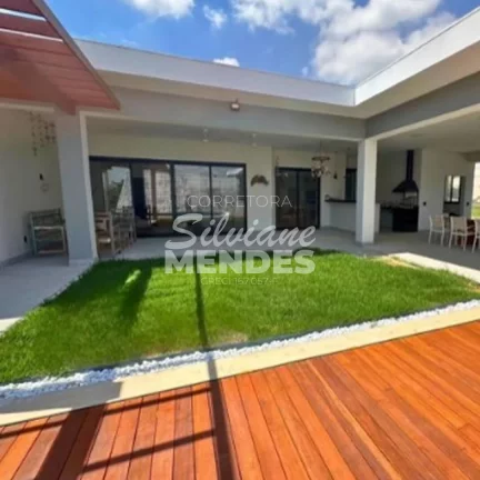 Imagem Espetacular casa térrea com 437 m² com planta moderna e funcional!