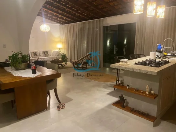Imagem Belo sobrado no Perequê-açu a apenas 600m da orla