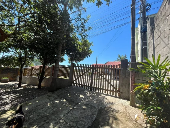 Imagem Casa com 3 Quartos à Venda, 360 m² em Fundos - Biguaçu