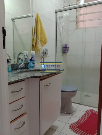 Imagem Apartamento 93 metros, R$ 340.000 espaçoso com 3 quartos sendo 1 suíte, 2 vagas e no bairro Jardim Irajá, em Ribeirão Preto.