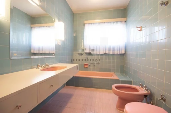 Imagem Apartamento com amplo living, 3 dormitorios sendo uma suite, apartamento com piso em tacos nos dormi...
