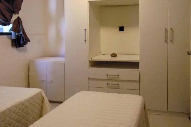 Imagem Apartamento com 4 dormitórios à venda, 200 m² por R$ 1.600.000,00 - Pitangueiras - Guarujá/SP