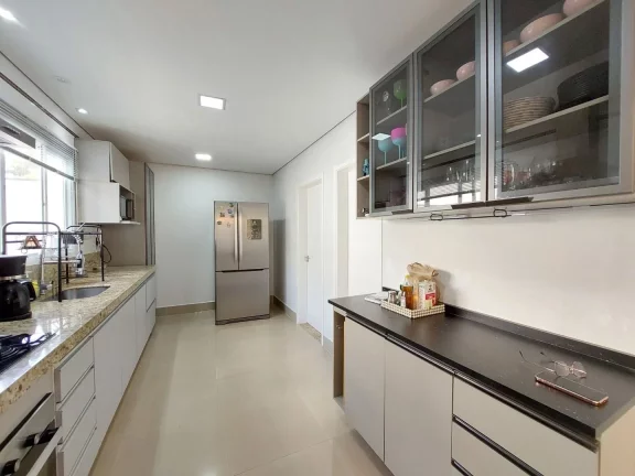 Imagem SOBRADO COMPLETO - ACABAMENTO IMPECÁVEL - RESIDENCIAL REAL PARK - SUMARÉ