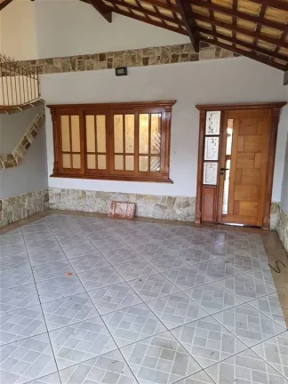 Imagem CASA COM 123.5 m² - BALNEARIO MARACANA - PRAIA GRANDE SP