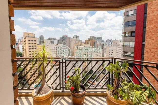 Imagem Cobertura duplex com lazer privativo, piso superior com ares de casa, possui um living amplo para tr...