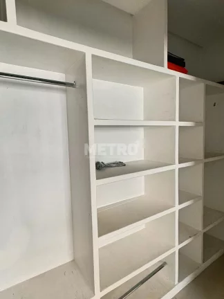 Imagem Aluguel de Casa no São José, com 3 4, sendo 01 suíte com closet, piscina