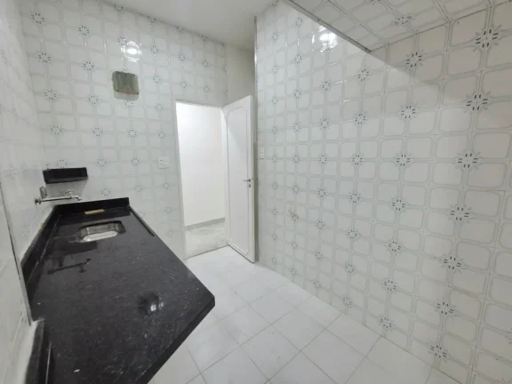 Imagem Apartamento para Venda em Rio de Janeiro, COPACABANA, 2 dormitórios, 1 banheiro, 1 vaga