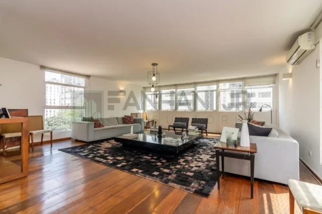 Imagem Luxuoso apartamento de 4 quartos e 3 suítes no Jardim Paulista, São Paulo - 260m², 3 salas, 2 vagas. Venha conhecer!