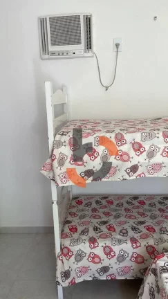 Imagem Suíte Aconchegante para 4 Pessoas no Peró - A 15 min a Pé da Praia