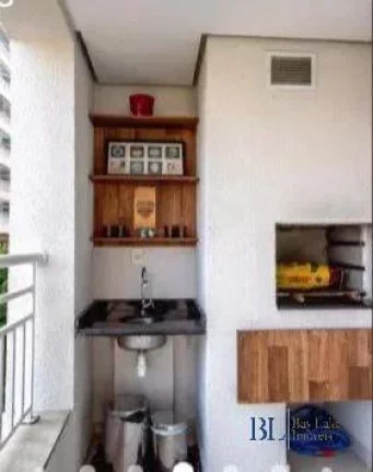 Imagem Vende Apartamento Na Rua Taquari 3 Dormitórios - Sacada Com Churrasqueira!!