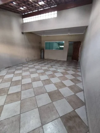 Imagem Sobrado para Locação em Santo André - Conforto, Espaço e Excelente Local.