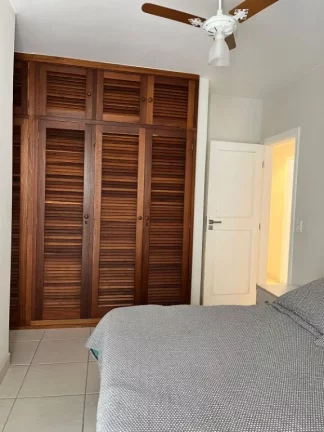 Imagem AMPLO APARTAMENTO COM 3 SUÍTES, MAIS O 4º DORMITÓRIO OPCIONAL, 2 VAGAS, VARANDA ESTENDIDA, NA REGIÃO NOBRE DA PITANGUEIRAS NO GUARUJÁ.