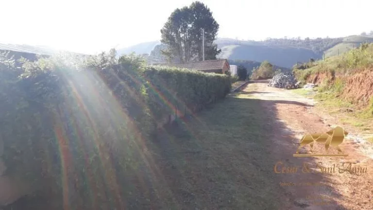 Imagem Casa com linda vista e 3 dormitórios à venda, 308 m² - Campos do Jordão/SP