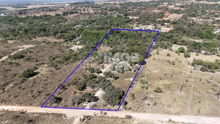 Imagem Chácara à Venda em Valparaíso de Goiás, 23.000m², 4 Quartos
