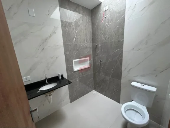 Imagem CASA com 2 dormitórios à venda com 133m² por R$ 455.000,00 no bairro Jardim Cláudia - PINHAIS / PR