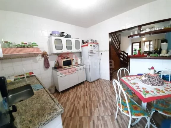 Imagem Casa com 2 dormitórios à venda, 90 m² por R$ 370.000,00 - Peró - Cabo Frio/RJ