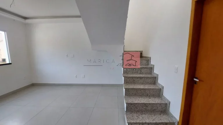 Imagem Casa Triplex à venda no Barroco, Itaipuaçu.