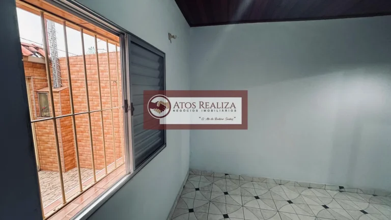 Imagem Casa térrea à venda no Jardim Santa Cruz, 3 dorms, 70m²