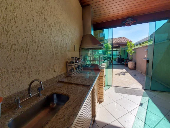 Imagem Desfrute de momentos inesquecíveis com sua família e amigos nesta cobertura