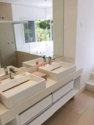 Imagem Casa temporada 6 suítes em Jurerê Internacional
