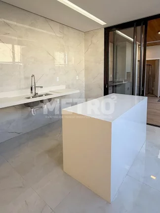 Imagem Casa à venda no Buona Vita com 3 suítes, closet, gourmet, piscina, Petrolina-PE