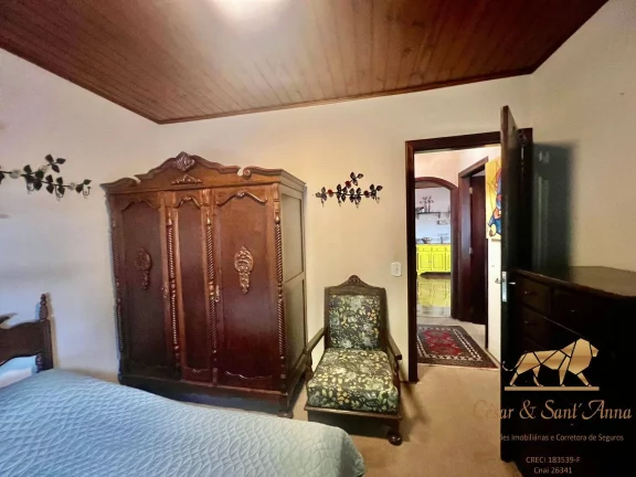 Imagem Linda casa a venda, com vista para centro de Campos do Jordão.