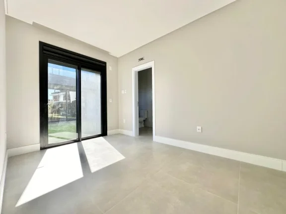 Imagem Casa em Condominio 4 Dormitórios - Bairro xangri-la