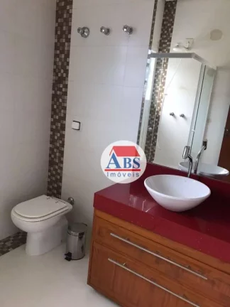 Imagem Sobrado com 4 dormitórios à venda, 235 m² por R$ 840.000,00 - Vale Verde - Cubatão/SP