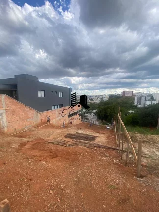 Imagem Casa à venda 4 quartos Portal do Sol - Contagem/MG