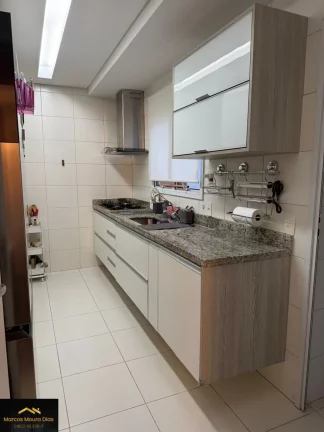 Imagem Apartamento com 4 dormitórios (1 suíte) , 2 Vagas de garagem, Edifício com Portaria 24 hs e Lazer