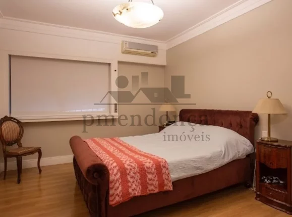 Imagem Apartamento Higienópolis 1 por andar com 323m², 4 quartos (2 suítes) e 2 vagas!