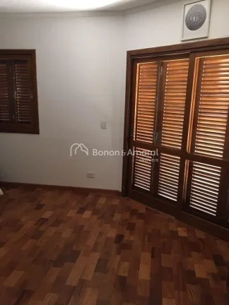 Imagem Sobrado à venda no Condomínio Clube de Campo em Valinhos, com 1.200 m² de terreno e 495 m² de á...