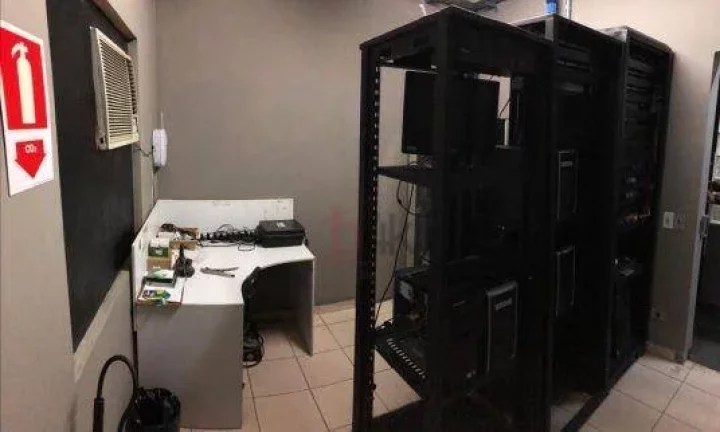 Imagem Casa ou locação com 370 m² - Rua Condessa do Pinhal, 115 - Campo Belo - São Paulo/SP