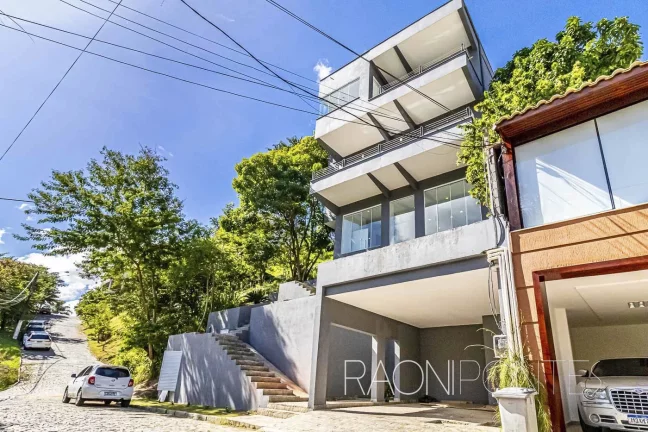 Casa com 4 Quartos à Venda, 436 m² em Vila Progresso
