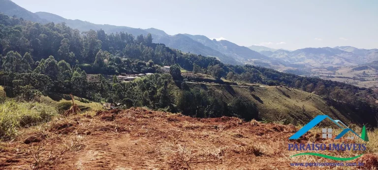 Imagem Terreno a venda em Gonçalves com vista para a Pedra do Baú.