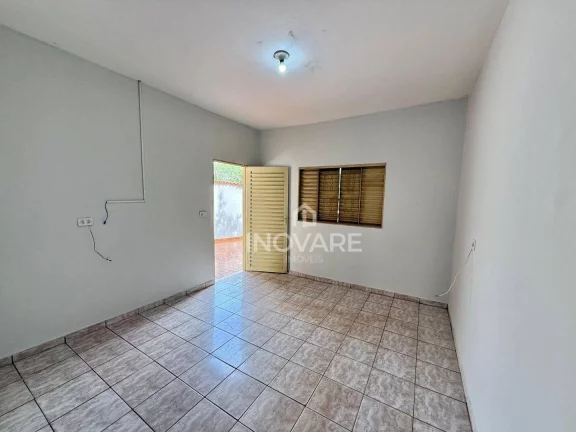 Imagem Casa com 3 dormitórios à venda, 90 m² por R$ 400.000,00 - Karfan - Itumbiara/GO