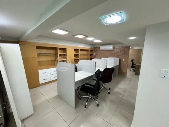 Imagem Sala comercial à venda no Blue Tower com 99 m2