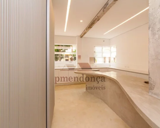 Imagem Apartamento bem amplo, totalmente reformando, tanto hidraulica, com eletrica, pisos e armarios, livv...