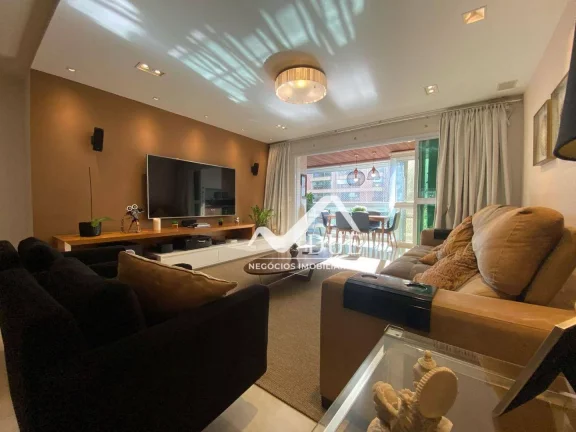 Imagem Apartamento próximo a praia a com 3 dormitórios à venda, 227 m² por R$ 3.400.000 - Embaré - Santos/SP