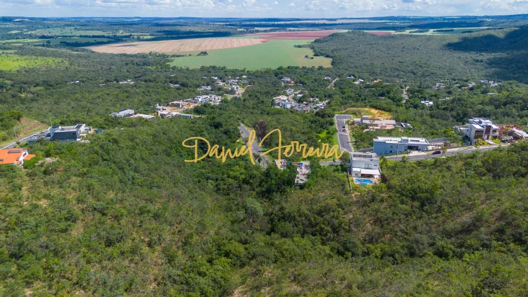 Imagem Lote com fundo para reserva - Condomínio Santa Monica - Jardim Botânico - DF