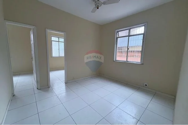 Imagem Apartamento com 50m² e 2 quartos em Cascadura. Rio de Janeiro,