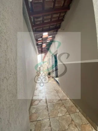 Imagem Venda de casa no Jardim Interlagos, Hortolândia. Casa com 2 dormitórios com armários e piso laminado , sala, cozinha com armários planejados e